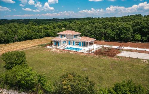 Zminj House | Stunning Home In Pifari