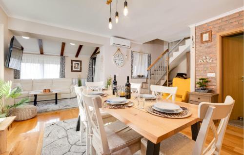 Breznik Plesivicki House | Stunning Home In Plesivica With Sauna