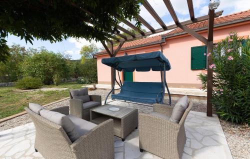 Prapatnica House | Stunning Home In Prapatnica- Seget