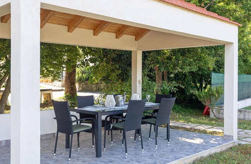 Labin House | Stunning home in Prgomet