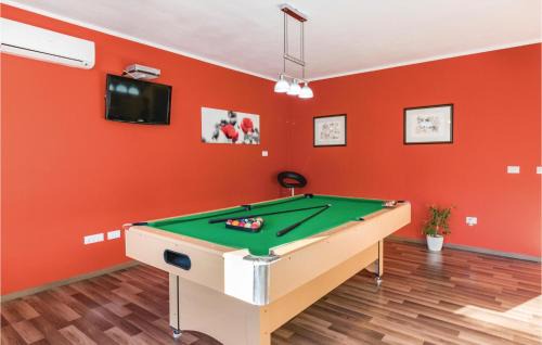 Valdebek House | Stunning Home In Pula