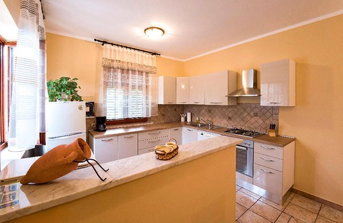 Premantura House | Stunning home in Pula