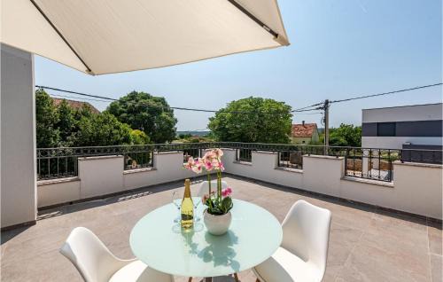 Sveti Filip i Jakov House | Stunning Home In Rastane Gornje