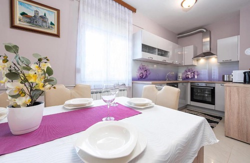 Rovanjska House | Stunning Home In Rovanjska