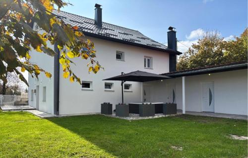 Josipdol House | Stunning Home In Salopeki Modruski With Wifi