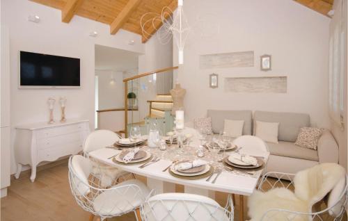 Seget Donji House | Stunning Home In Seget Donji