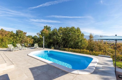 Sinj House | Stunning Home In Sinj