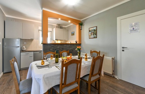 Sveti Kriz House | Stunning home in Sveti Kriz