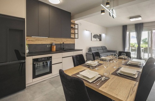 Seget House | Stunning home in Umag