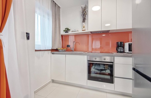 Varazdin House | Stunning home in Varazdin with sauna