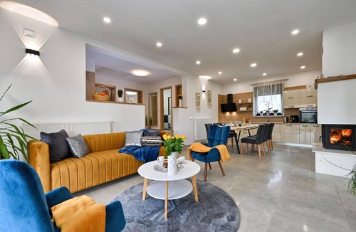 Vinica House | Stunning home in Vinica Breg