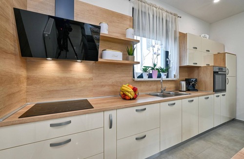 Vinica House | Stunning home in Vinica Breg