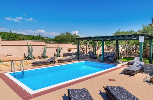 Posedarje House | Stunning home in Zadar