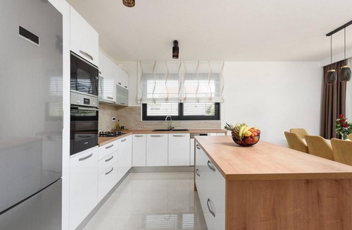 Zadar House | Stunning home in Zadar with WiFi