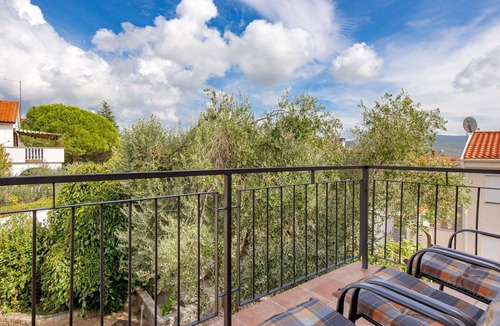 Kornic House | Stunning private villa for 6 people with private pool, WIFI, A/C, TV, terrace and pets allowed
