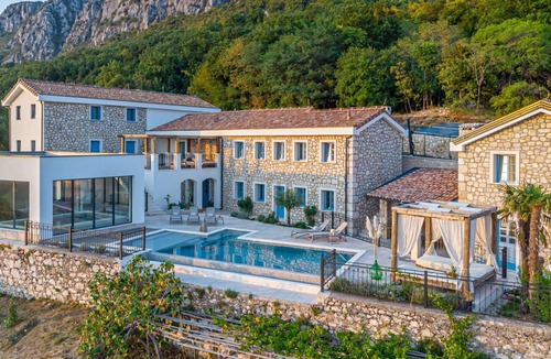 Bribir Villa | Stunning private villa for 20 people with A/C, private pool, WIFI, hot tub, TV and terrace