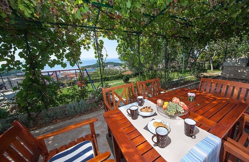 Bidol Villa | Stunning private villa for 10 people with hot tub, WIFI, A/C, private pool, TV, terrace and park.