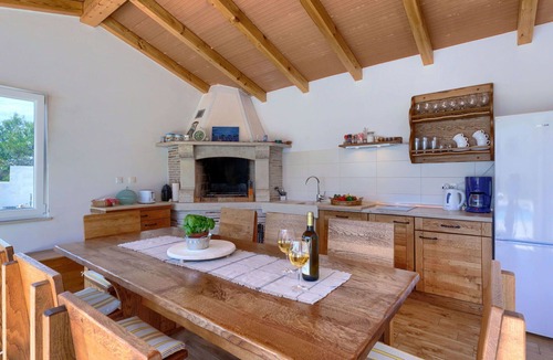 Trgetari House | Stunning private villa for 8 guests with private pool, WIFI, A/C, TV, terrace and pets allowed