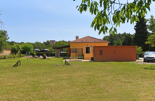 Snasici House | Stunning private villa for 6 guests with A/C, private pool, WIFI, TV, terrace and pets allowed