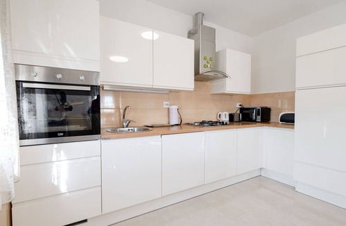 Velim House | Stunning private villa for 8 people with private pool, WIFI, A/C, TV and terrace