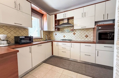 Podgradina House | Stunning private villa for 6 people with A/C, private pool, WIFI, TV and terrace