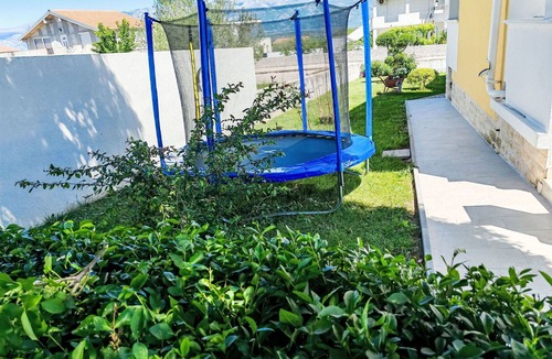 Podgradina House | Stunning private villa for 6 people with A/C, private pool, WIFI, TV and terrace