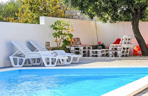 Podgradina House | Stunning private villa for 6 people with A/C, private pool, WIFI, TV and terrace