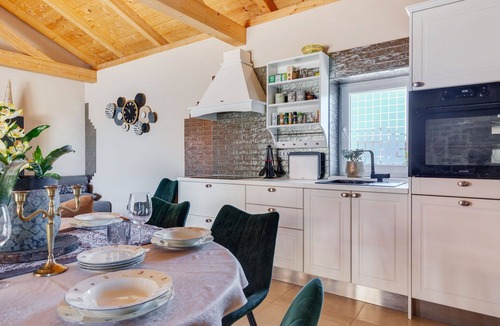 Zemunik Donji House | Stunning private villa for 8 guests with A/C, WIFI, private pool, TV, terrace and pets allowed