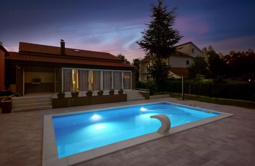 Trilj House | Stunning private villa for 8 guests with private pool, A/C, WIFI, TV, terrace and panoramic view