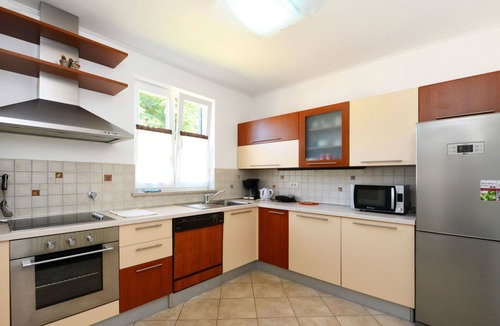Kastelir-Labinci House | Stunning private villa for 7 guests with A/C, WIFI, TV, terrace and pets allowed