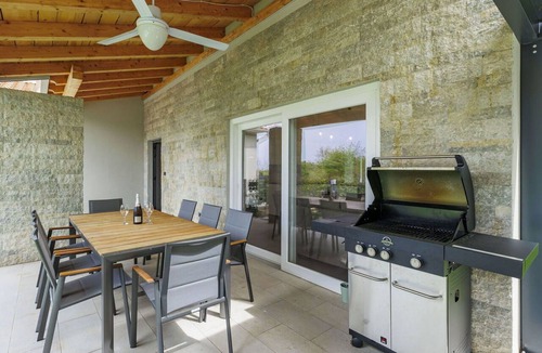 Babici House | Stunning private villa for 8 people with private pool, A/C, WIFI, TV and terrace