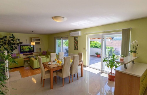 Donji Prolozac House | Stunning private villa for 10 guests with WIFI, private pool, A/C, TV and terrace