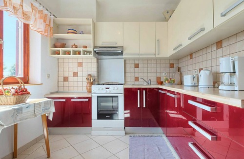 Muntic House | Stunning private villa for 9 people with A/C, WIFI, private pool, TV and patio