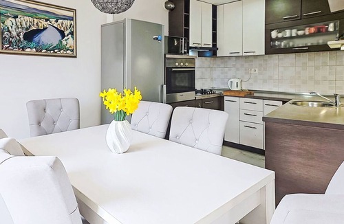 Runovici House | Stunning private villa for 8 people with A/C, WIFI, private pool, TV, terrace and panoramic view