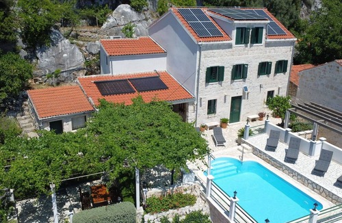 Viganj Villa | Stunning private villa for 8 guests with private pool, A/C, WIFI, TV, terrace and pets allowed