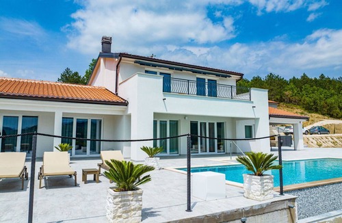 Korelici House | Stunning private villa with WIFI, A/C, private pool, TV, terrace, pets allowed and panoramic view