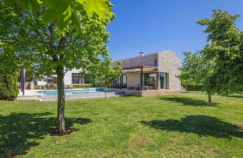 Sveti Petar u Sumi Villa | Stunning private villa with A/C, WIFI, hot tub, private pool, TV, terrace and pets allowed