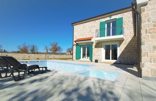 Drinovci House | Stunning private villa with A/C, private pool, WIFI, TV, terrace, pets allowed and panoramic view