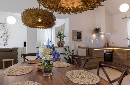 Vardica House | Stunning private villa with A/C, WIFI, hot tub, private pool, TV, patio and pets allowed