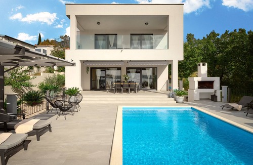 Maslenica Villa | Stunning seaview Villa Katharina with large pool