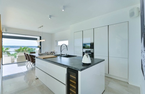 Maslenica Villa | Stunning Villa for 8 in Maslenica