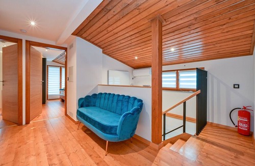 Donji Martijanec Villa | Stunning Villa with infinity pool, Croatia