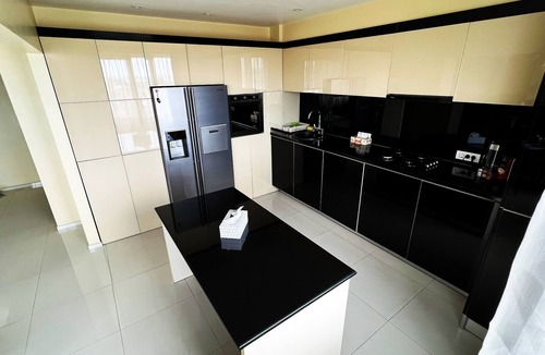 Constanta Apartment | Stylish and Cozy Apartment at sea.