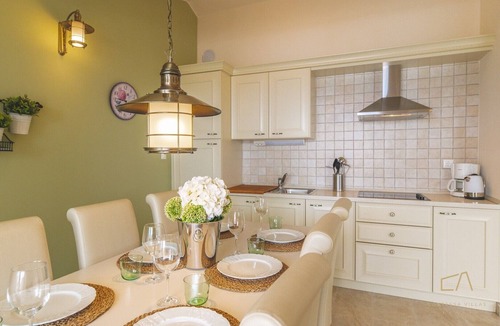Zidarici Apartment | Stylish apartment Luce 3* by the sea on Krk