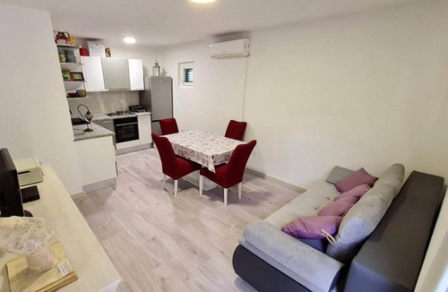 Jadrija House | Suburban holiday near Krka waterfalls