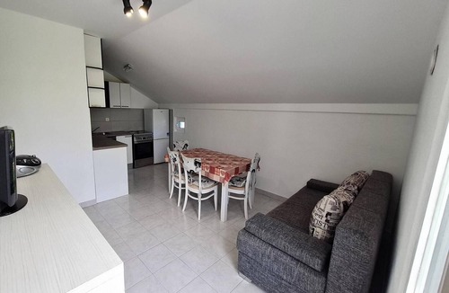 Jadrija House | Suburban holiday near Krka waterfalls