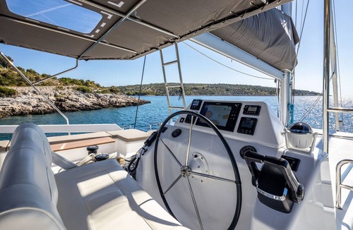 Primosten Boat Rental | Sun-Kissed Sailing Adventure in Sibenik, Croatia