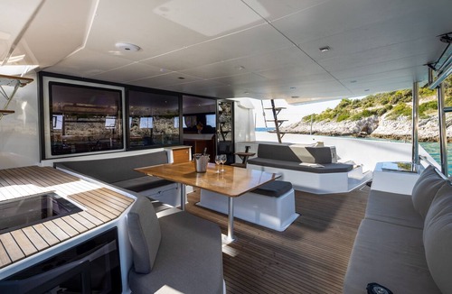 Primosten Boat Rental | Sun-Kissed Sailing Adventure in Sibenik, Croatia