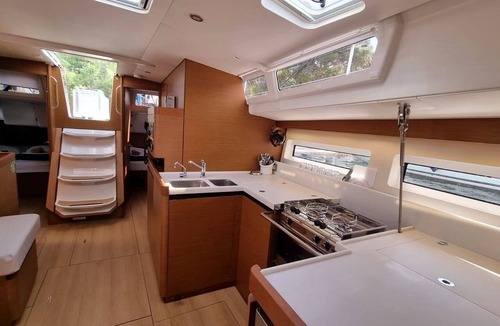 Rogac Boat Rental | Sun-Kissed Sailing Adventure in Split, Croatia