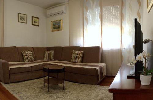 Novi Zagreb Apartment | Sunny day -Arena Zagreb , 2 bathrooms, 102m²,